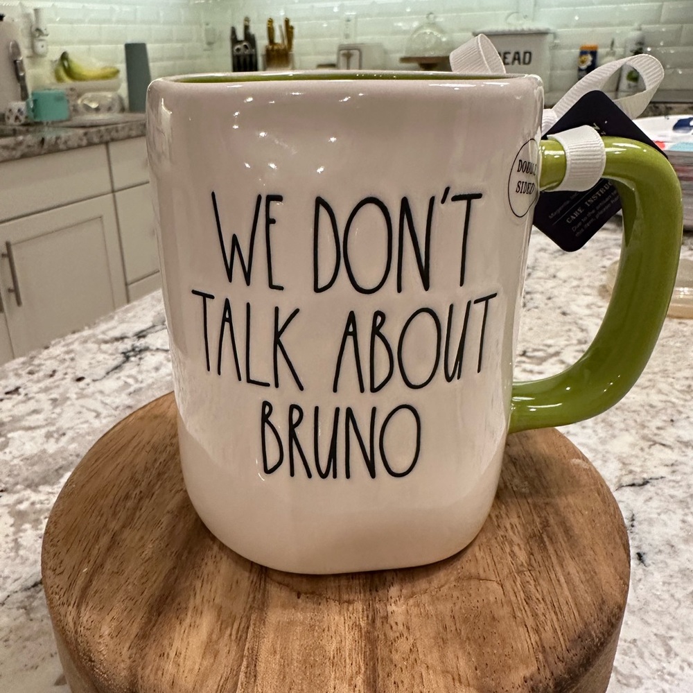 Bruno Rae Dunn Mug - Picture 3 of 4